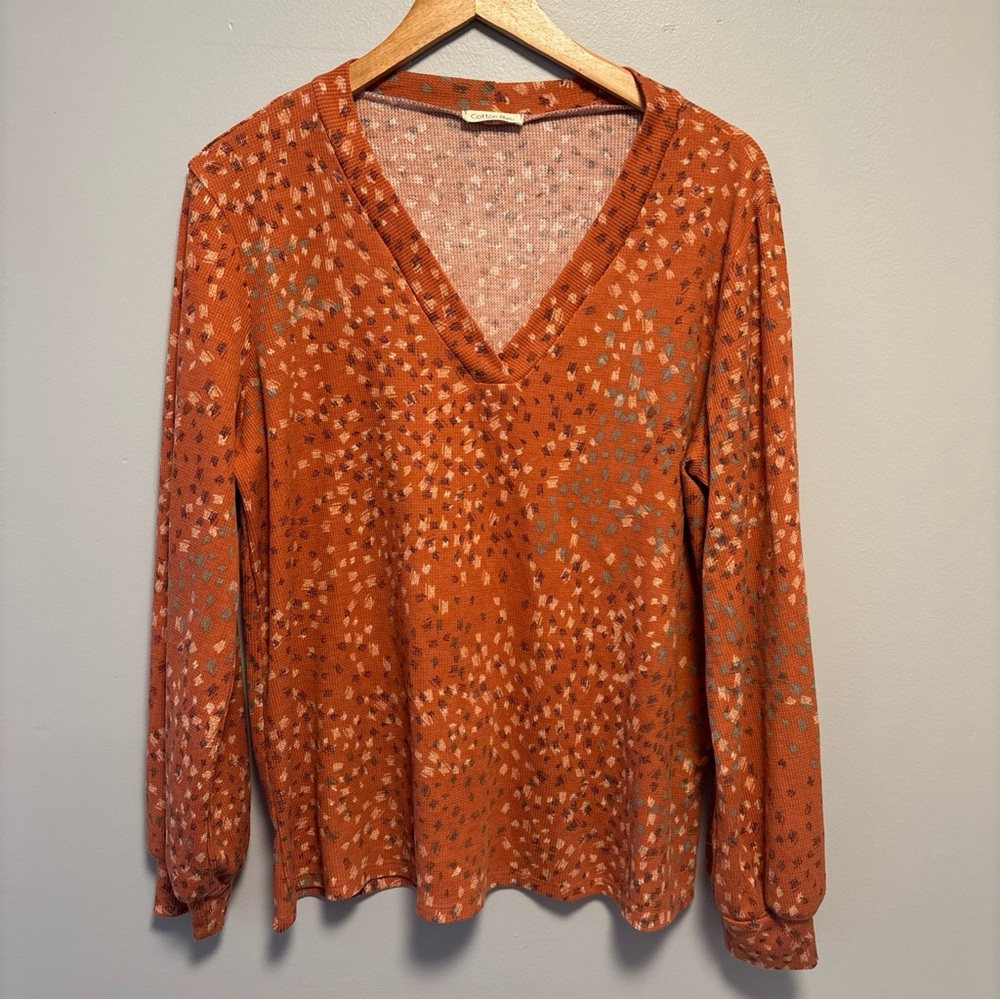 Cotton Bleu Women’s V Neck Long Sleeve Top Size Medium Geometric Orange Cute!